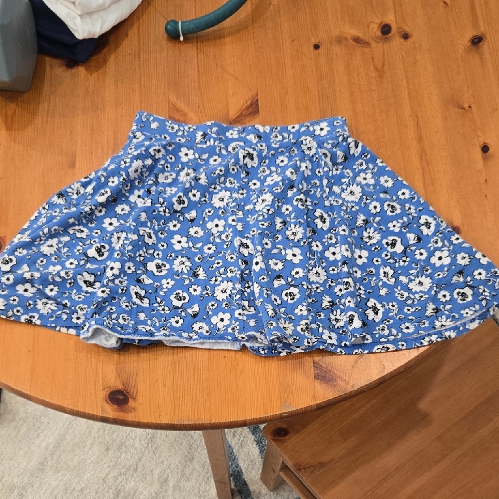 So Skater Skirt Medium